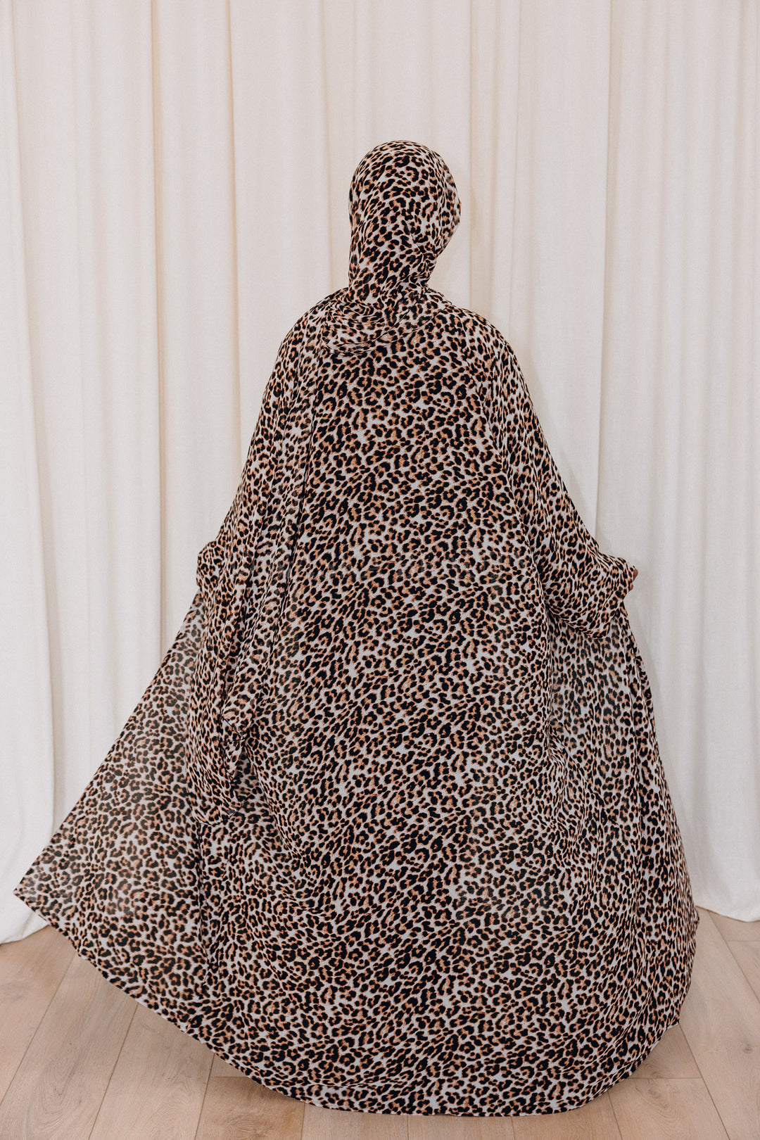 Open cheetah Print Abaya