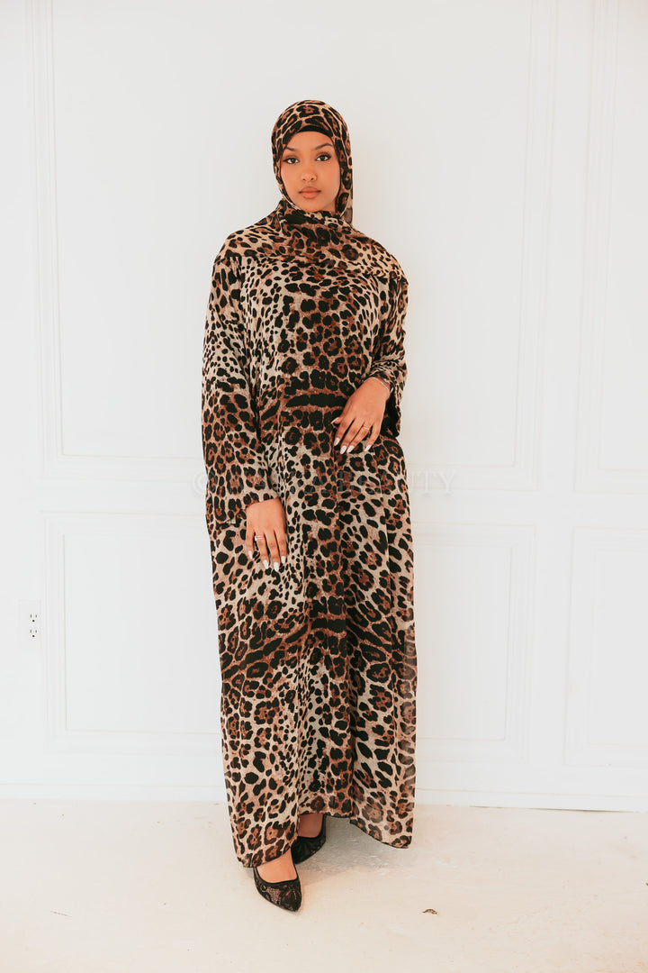 Closed Leopard Print Abaya