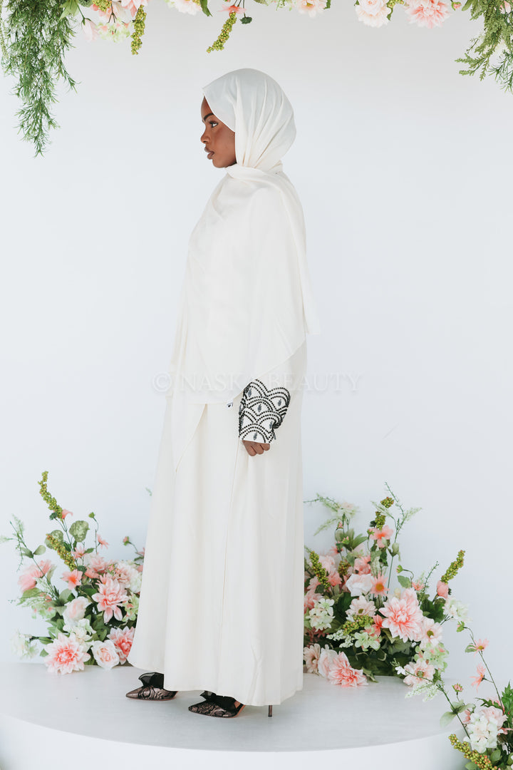 The Linen (hijab included)