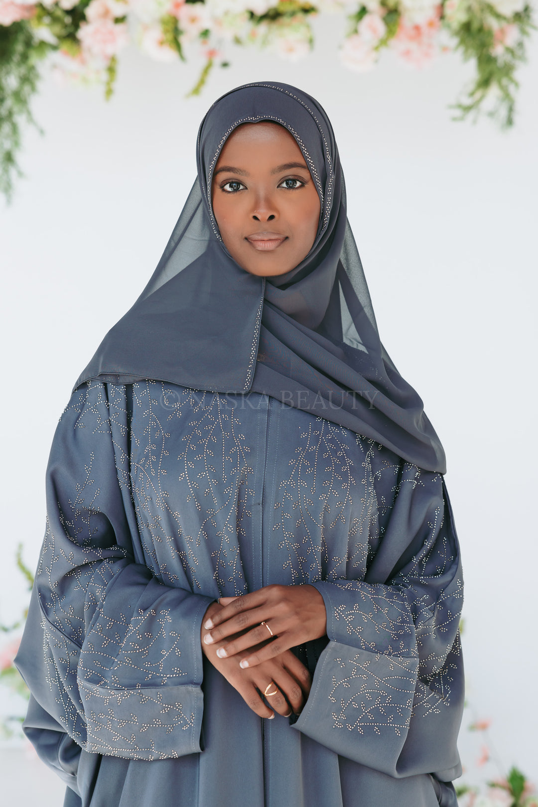 Leaf Detail Batwing Abaya
