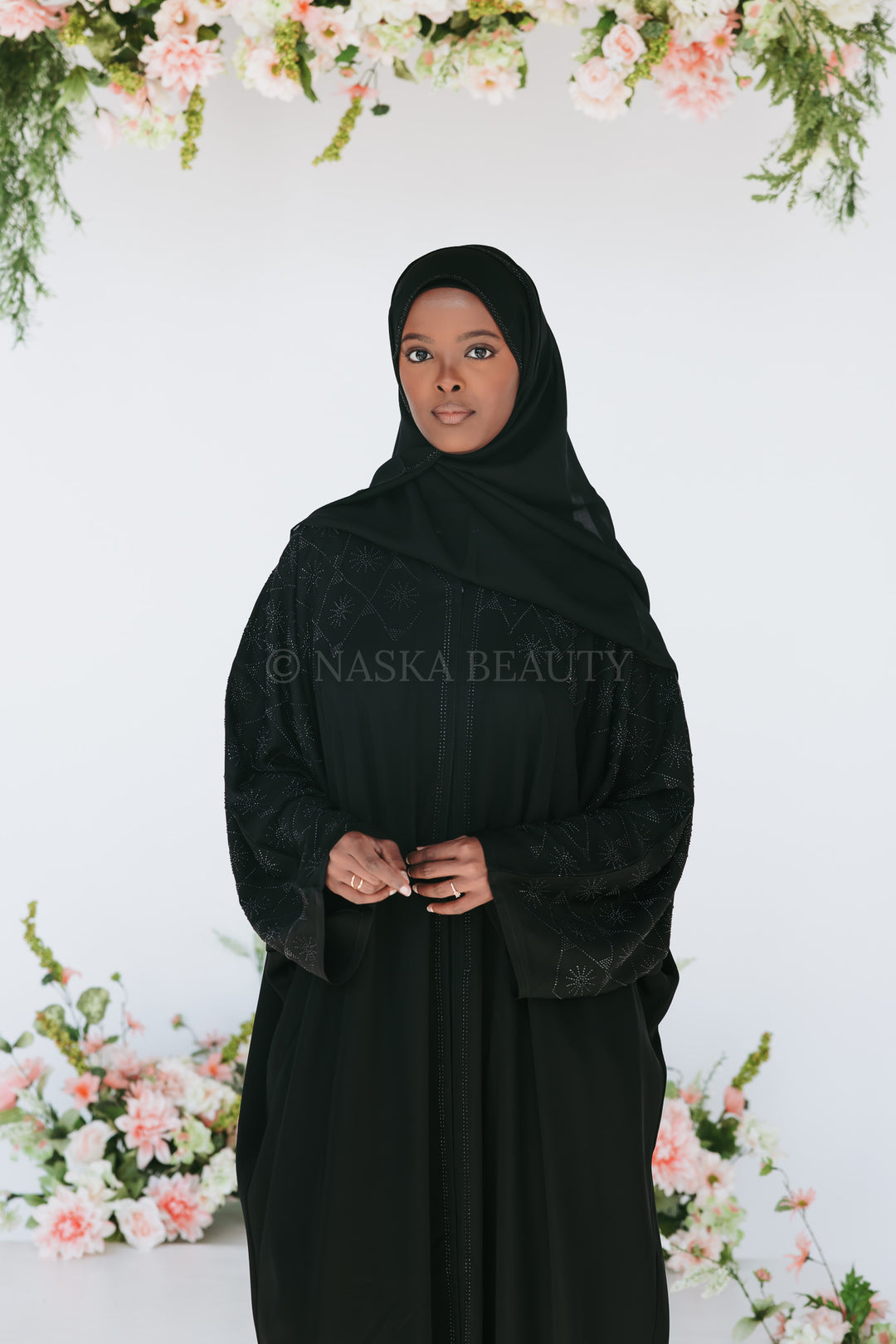 Geometric Batwing Abaya