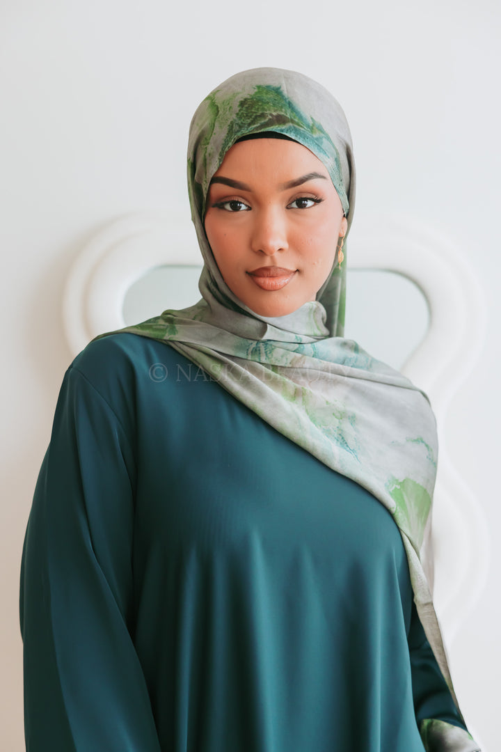 Printed Sleeve Closed Abaya