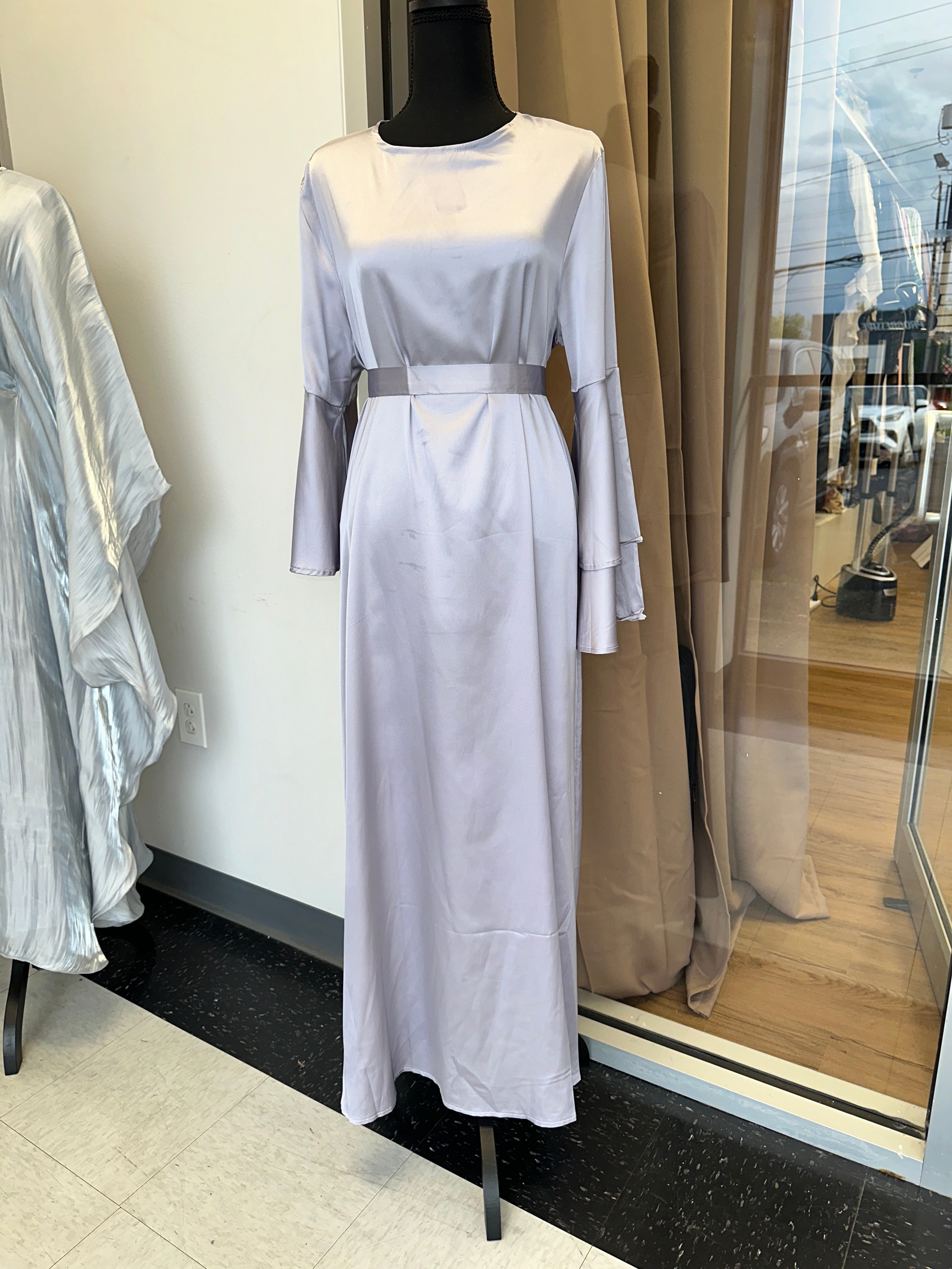 Flared sleeve satin dress – Naska Beauty