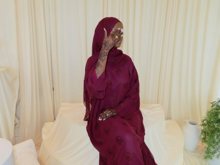 Yara Closed Embellished Abaya
