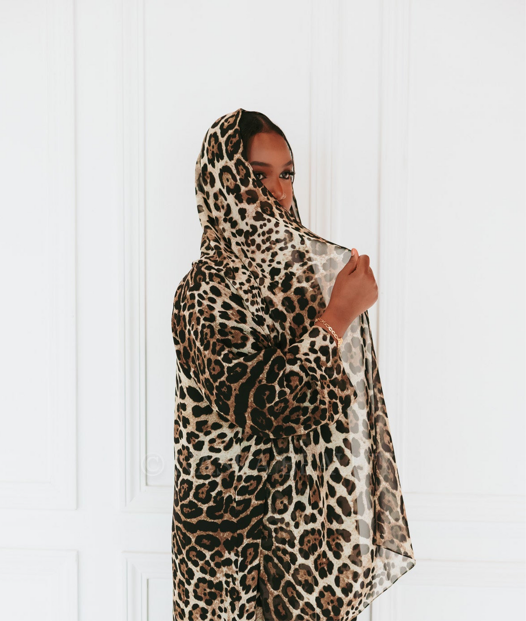 Closed Leopard Print Abaya