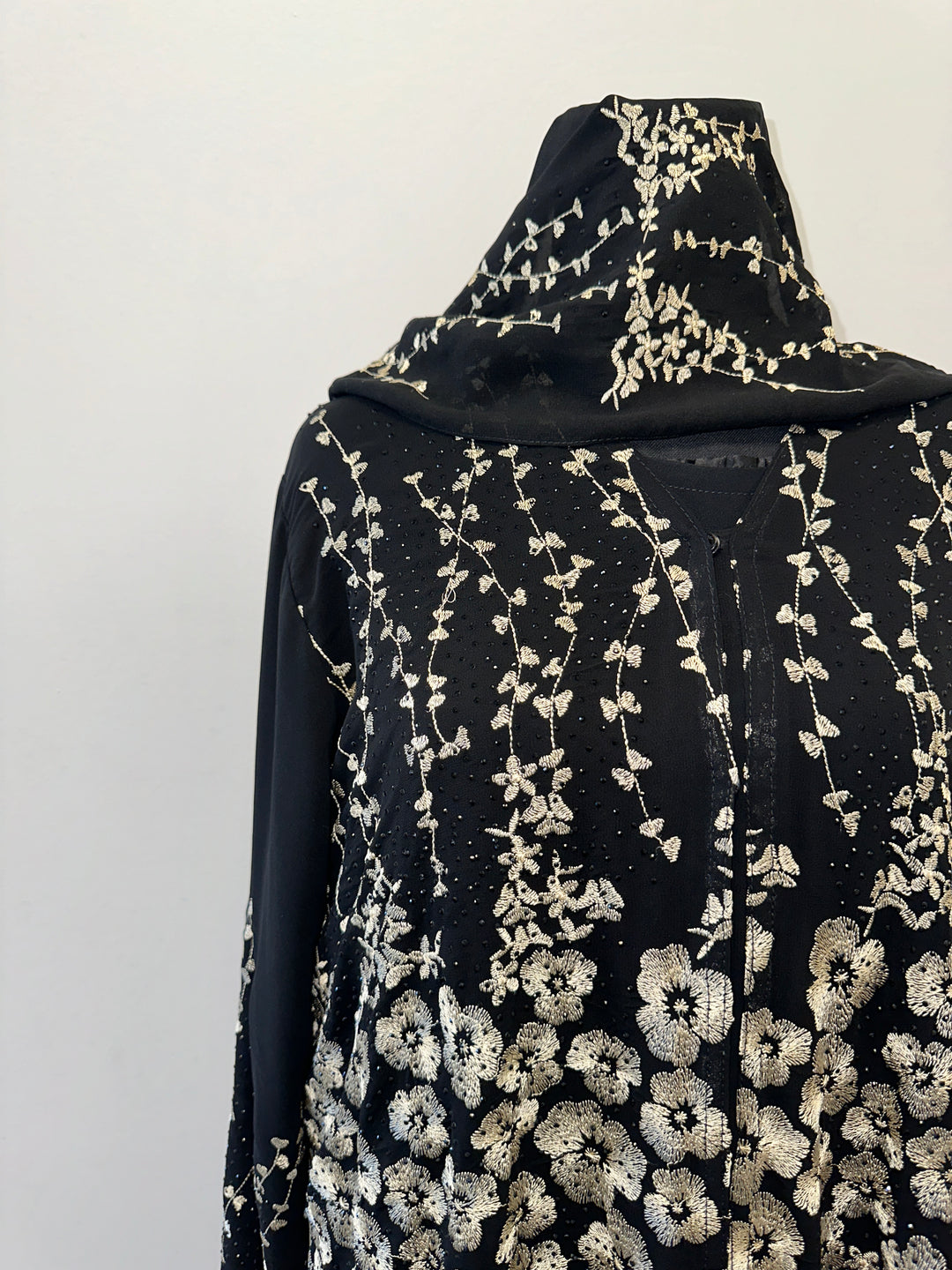 Embroidered abaya